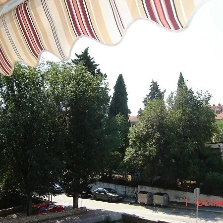 Bella Apartment *